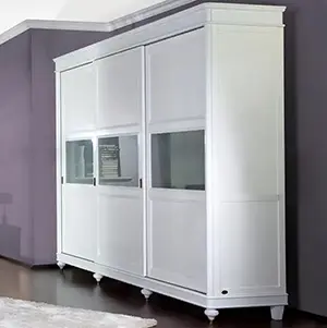 Шкаф-купе 3х дверный "Бурбон" Слоновая кость BJ901  купить в интернет магазине Мебель из массива. Звоните +7 495 961-63-63 Шкафы для одежды из массива дерева