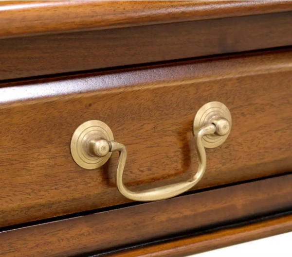 Журнальный столик с 1 выдвижным ящиком  