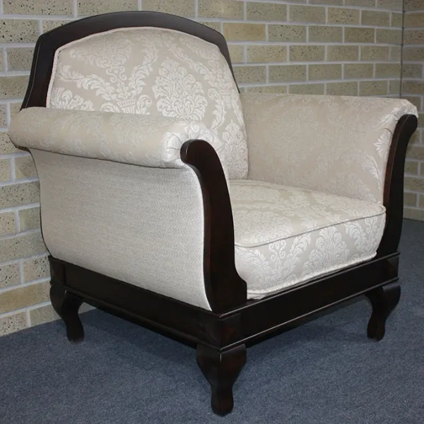 Кресло из массива "Вивьен"  