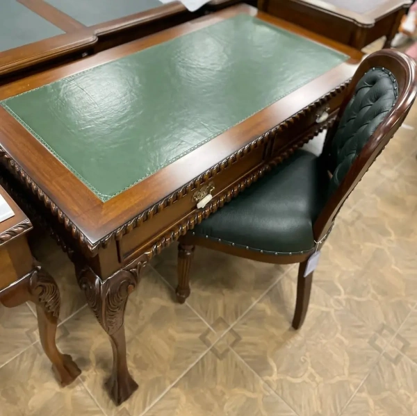 Письменный стол c 2 ящиками и кожаной столешницей MSU.525 Green PWT011 купить в интернет магазине Мебель из массива. Звоните +7 495 961-63-63 Мебель Индонезии