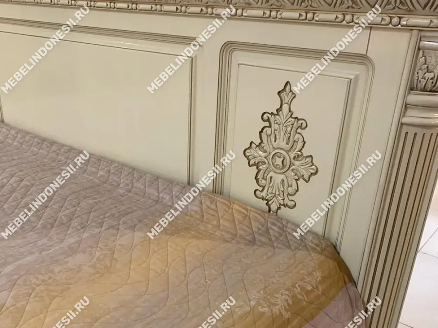 Кровать 200 "Венеция Люкс" Орех 374  купить в интернет магазине Мебель из массива. Звоните +7 495 961-63-63 Кровати из массива дерева